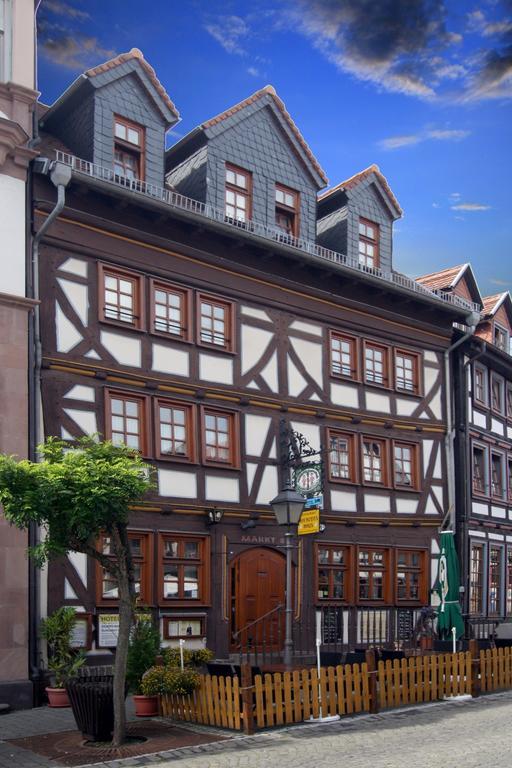 Hotel Im Hochzeitshaus Schotten Exteriör bild